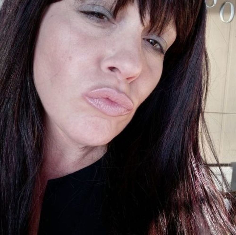 Meet your Posher, Pammela